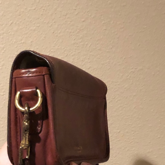 Leather Coach shoulder purse - Picture 2 of 8